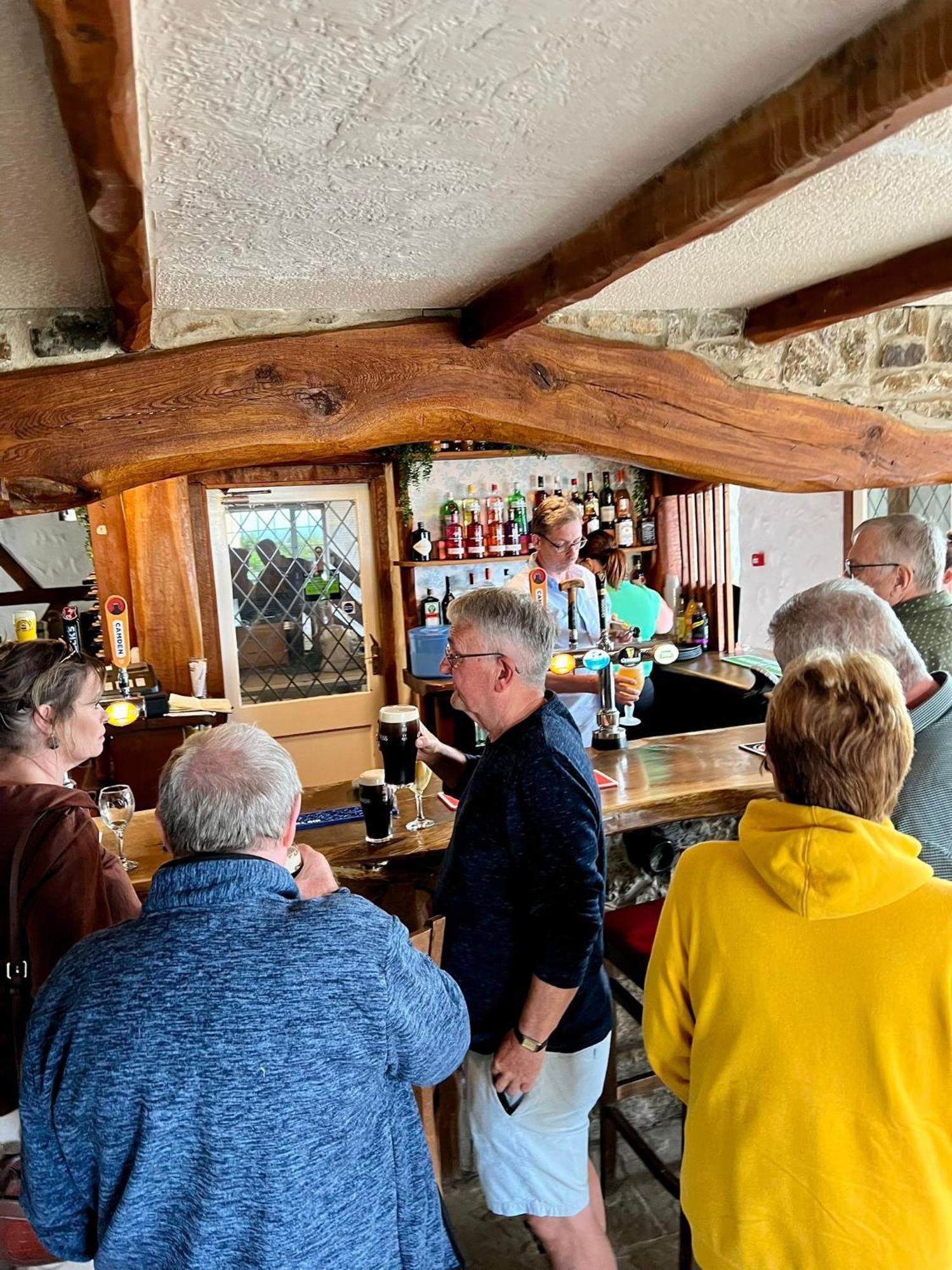 Ty Dderw Country Inn Moelfre Extérieur photo