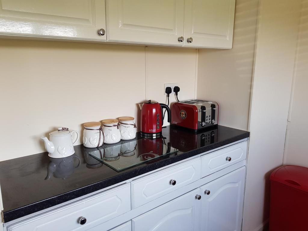 Ty Dderw Country Inn Moelfre Chambre photo