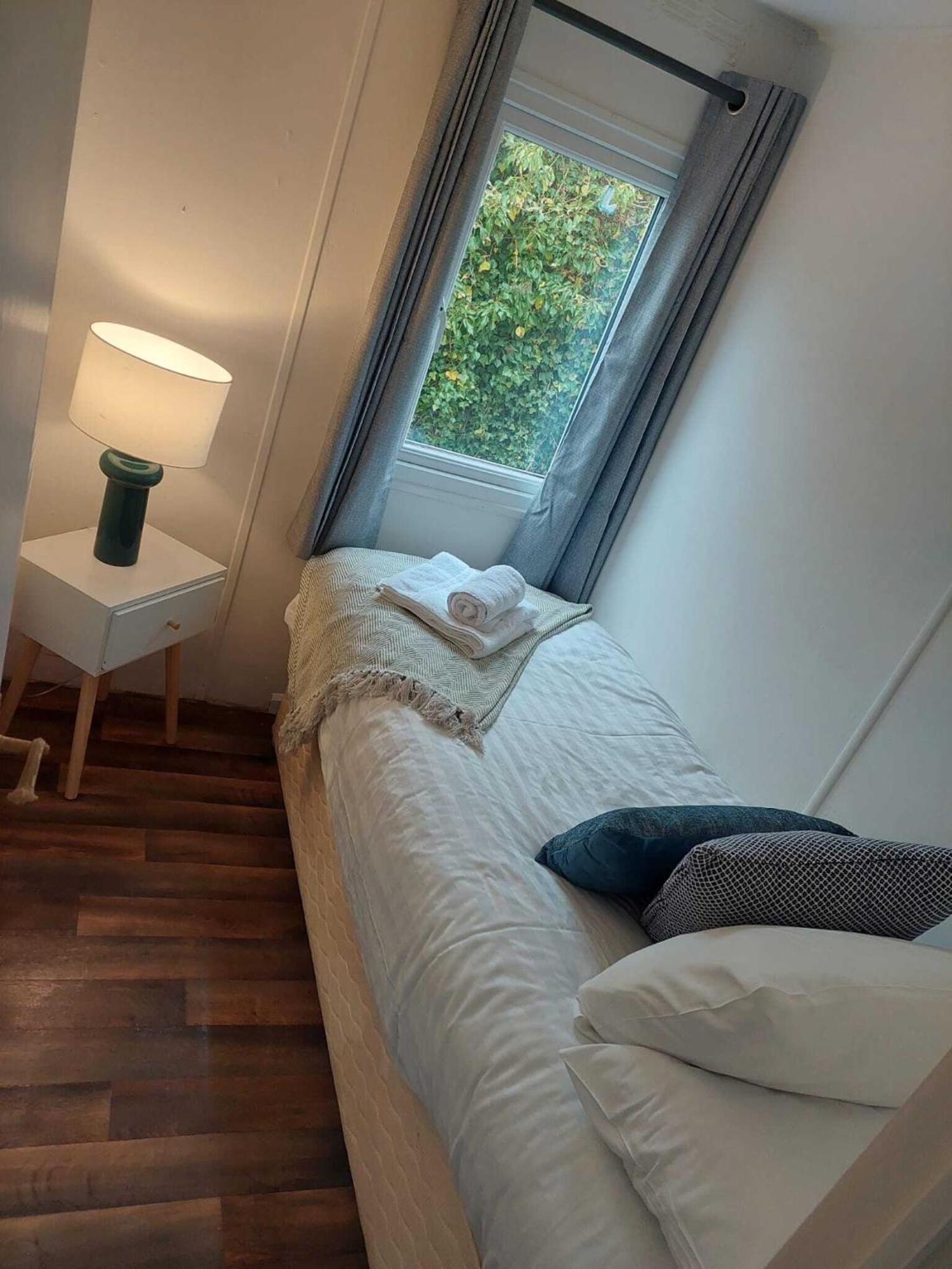 Ty Dderw Country Inn Moelfre Chambre photo