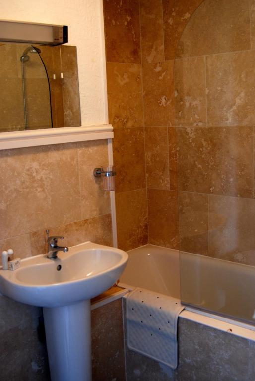 Ty Dderw Country Inn Moelfre Chambre photo