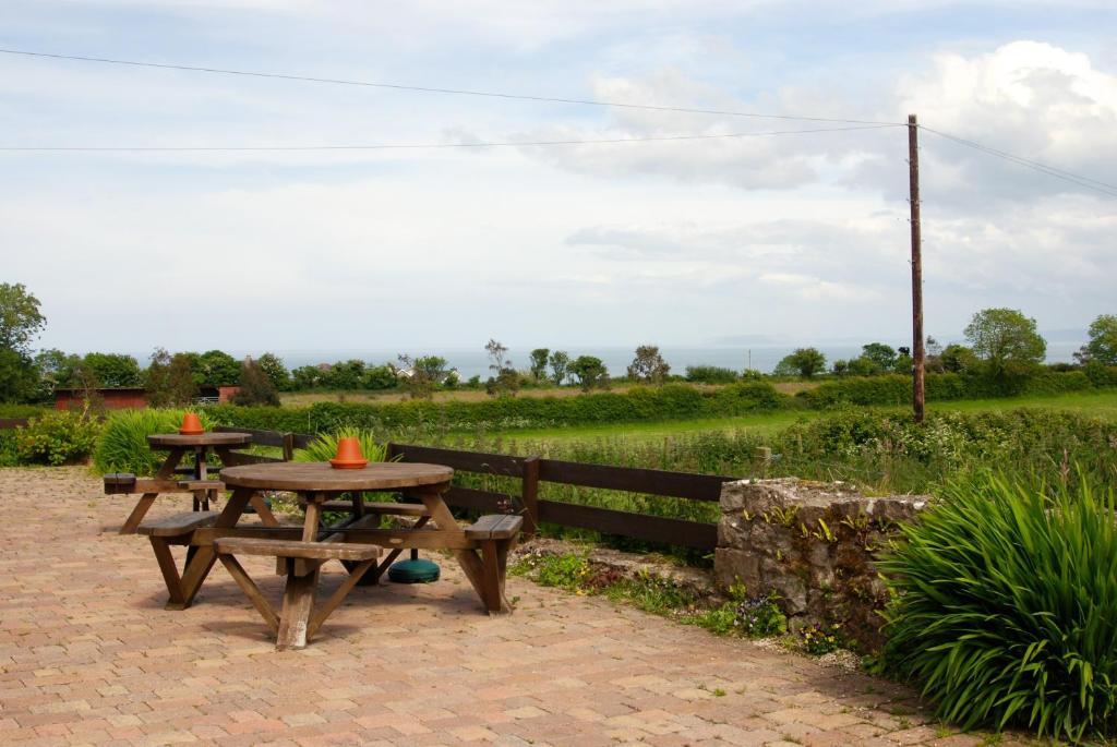 Ty Dderw Country Inn Moelfre Extérieur photo