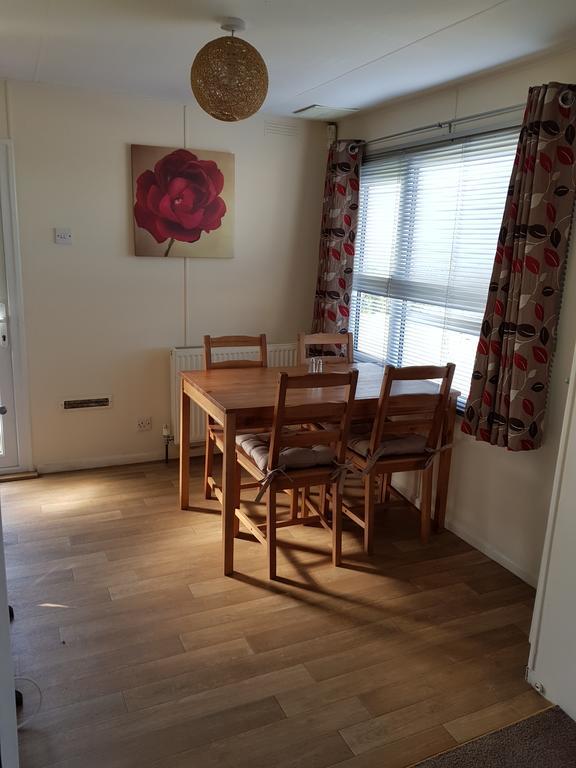 Ty Dderw Country Inn Moelfre Extérieur photo